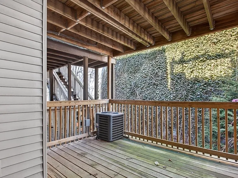 7 Chesterton St #1 — Photo 10