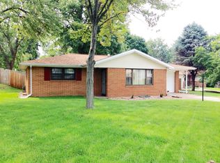 2638 W Overhill Rd, Peoria, IL 61615