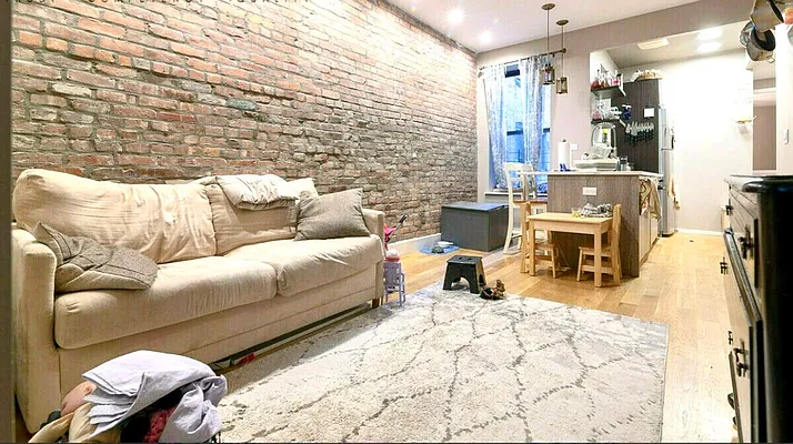 Rented by Bold New York | media 8
