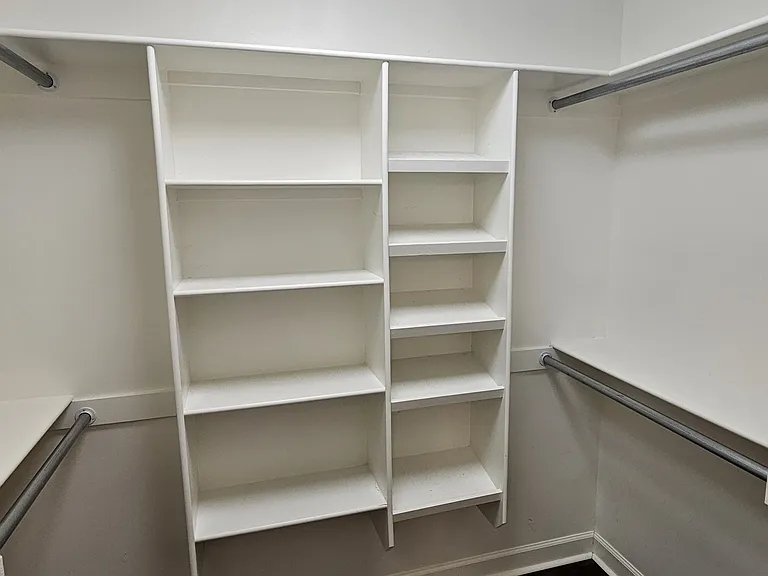 6070 Allwood Dr — Photo 12