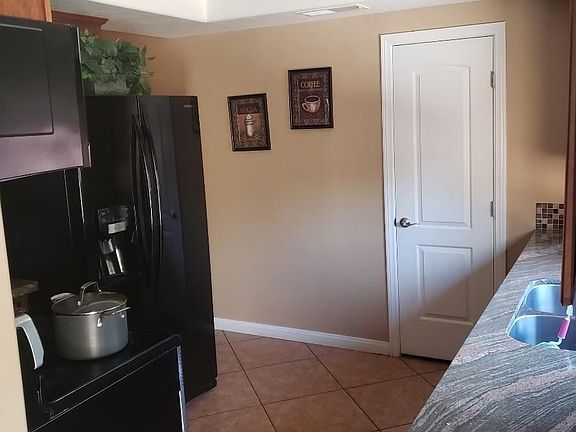 4th image of 51805 Avenida Madero