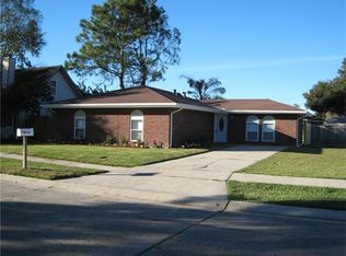 2600 Buccaneer Dr, Marrero, LA 70072