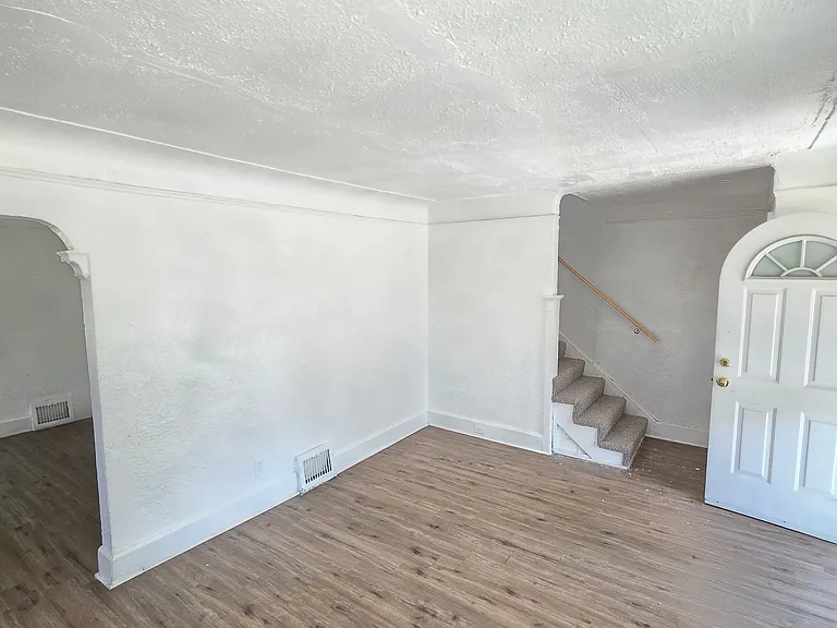 15760 Littlefield St — Photo 30