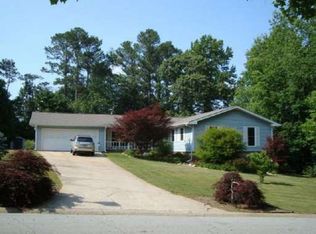 557 Eight Point Ct, Suwanee, GA 30024