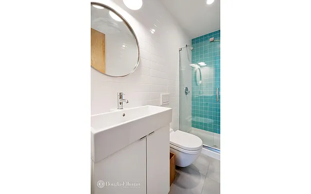 Sold by Douglas Elliman | media 26