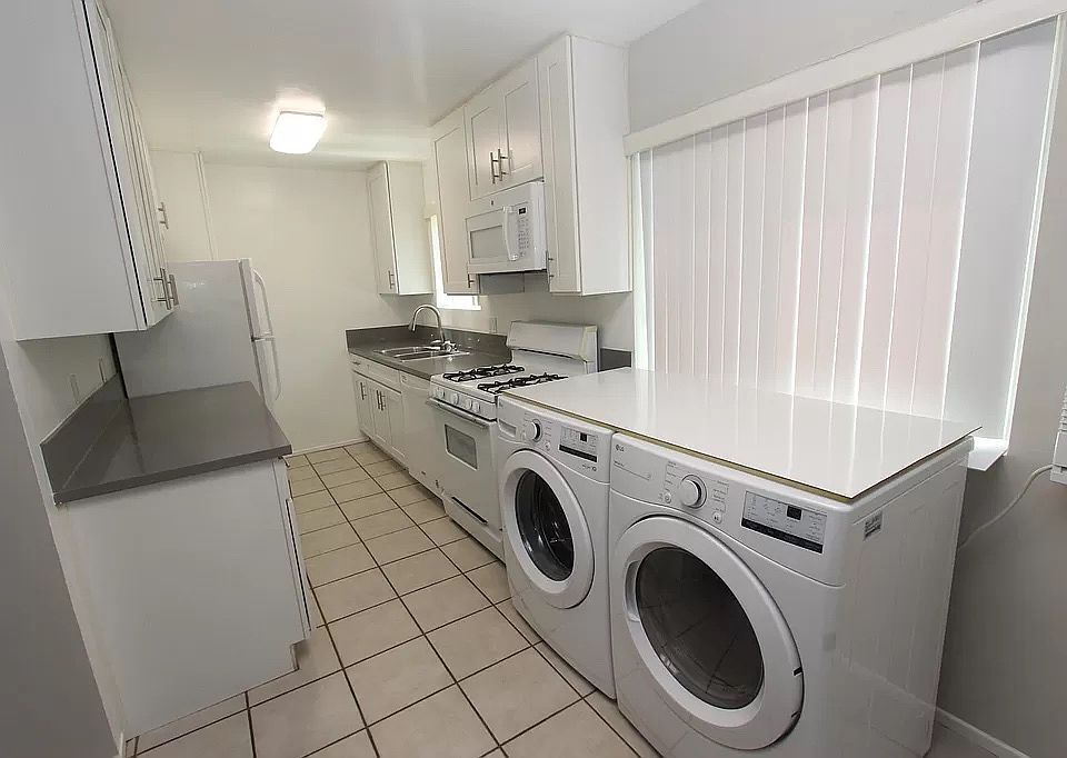 1st image of 285 E Del Mar Blvd APT 1