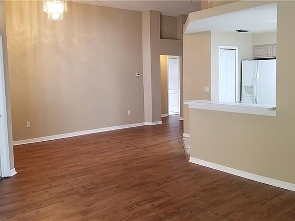 2nd image of 504 Napa Valley Cir