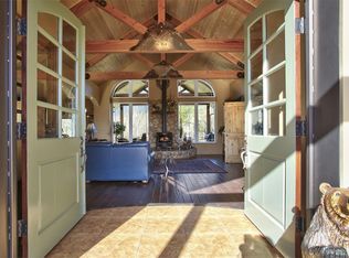 942 Big Leaf Ln, Quilcene, WA 98376