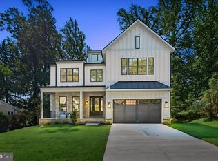107 Yeonas Dr SE, Vienna, VA 22180