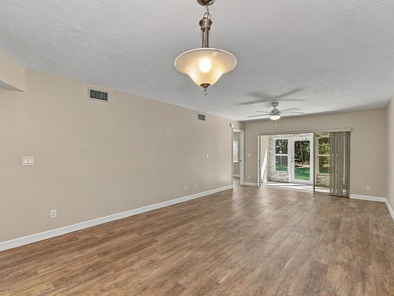 5th image of 3471 County Barn Rd APT F104