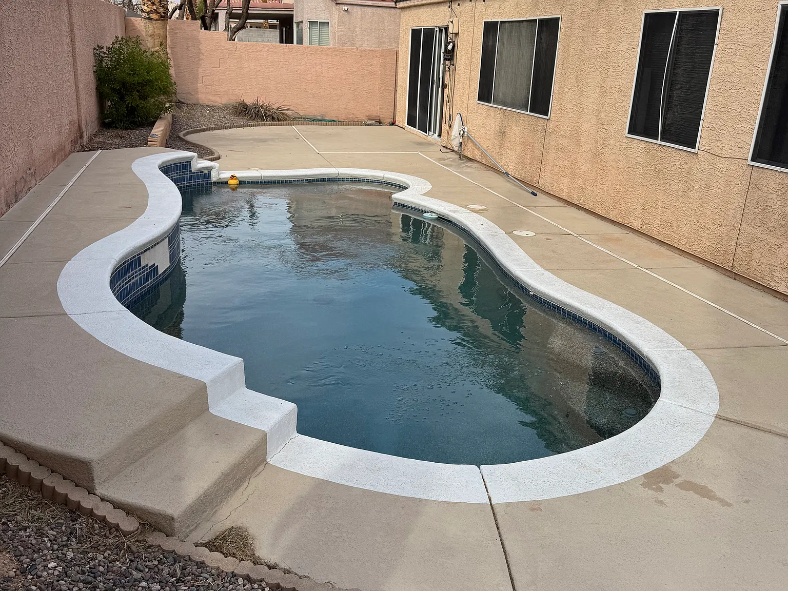 3 bed, 2.5 bath, 1900 sqft, $2,395 — Photo 2
