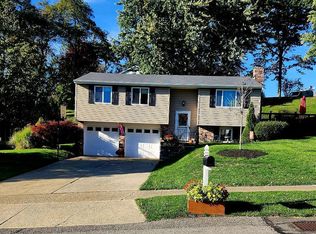 219 Baintree Rd, Coraopolis, PA 15108