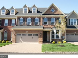 15 Rittenhouse Cir, Newtown, PA 18940