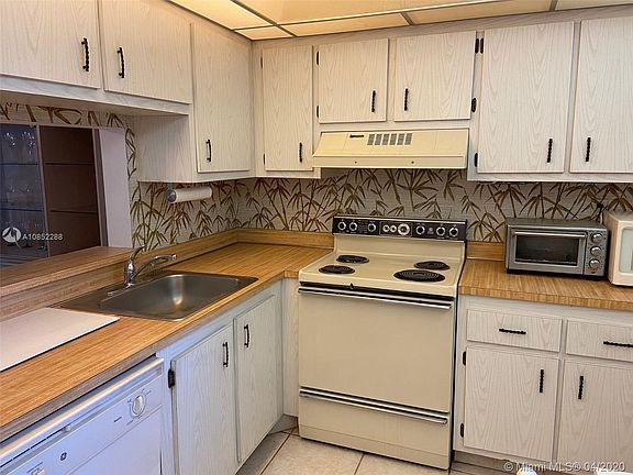 5th image of 1830 SW 81st Ave APT 4410