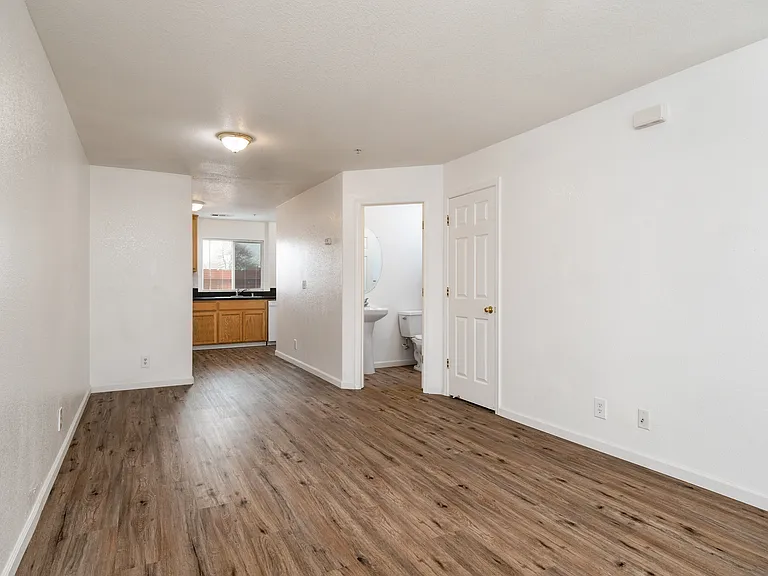 Morgan Manor - Lexar Drive — Photo 13