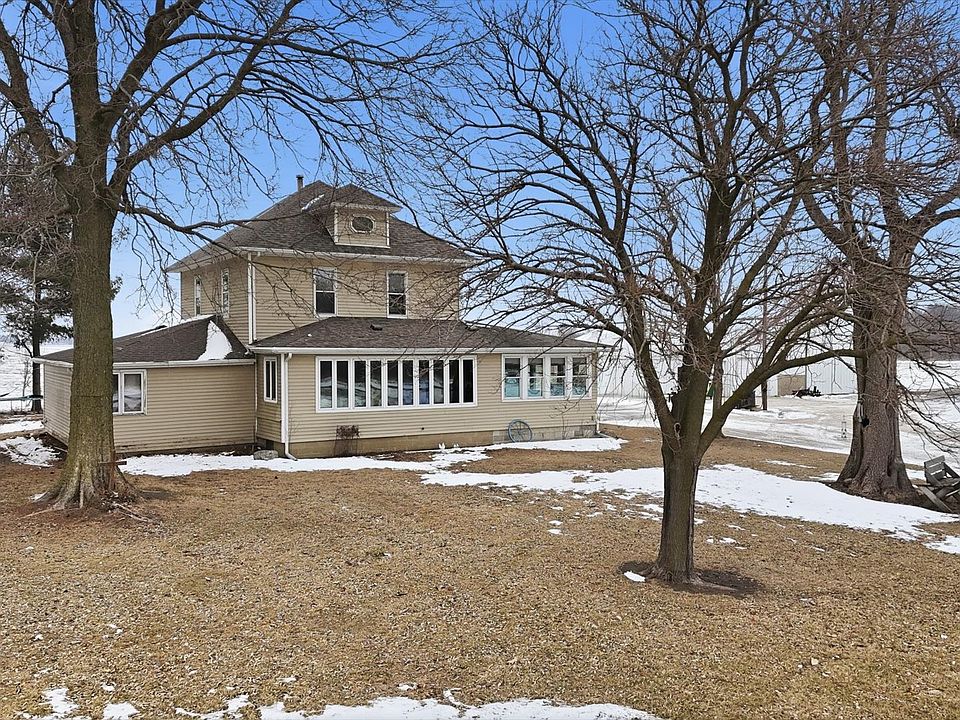 1st image of 422 E 600 North Rd