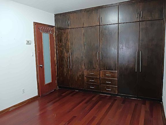 5th image of 2331 E 27th St #G