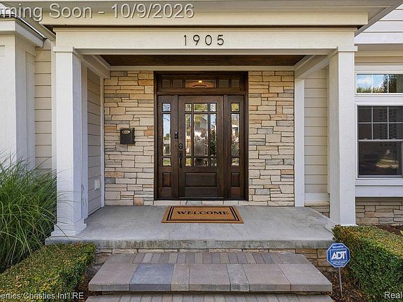 3rd image of 1905 Shipman Blvd