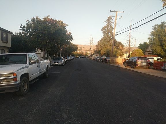5th image of 3054 Florence Ave