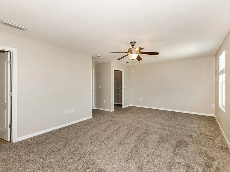 204 Lone Dove Ln — Photo 10