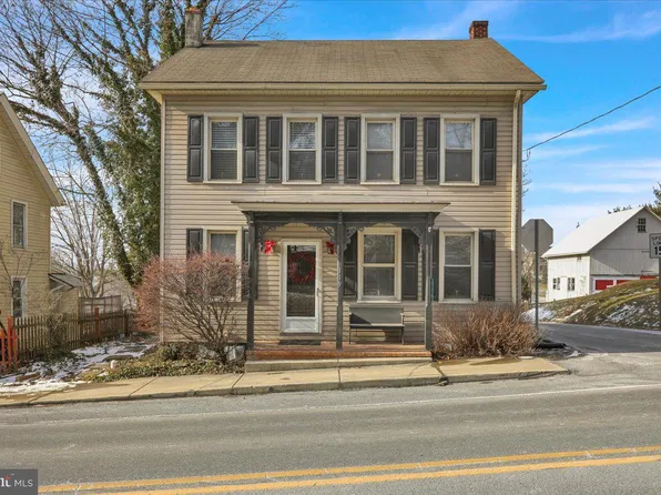 119 N Market St, Schaefferstown, PA 17088