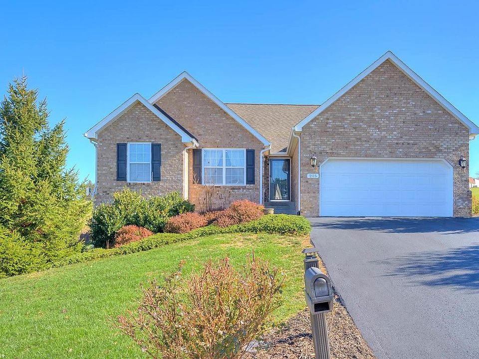 1st image of 215 Windsor Dr