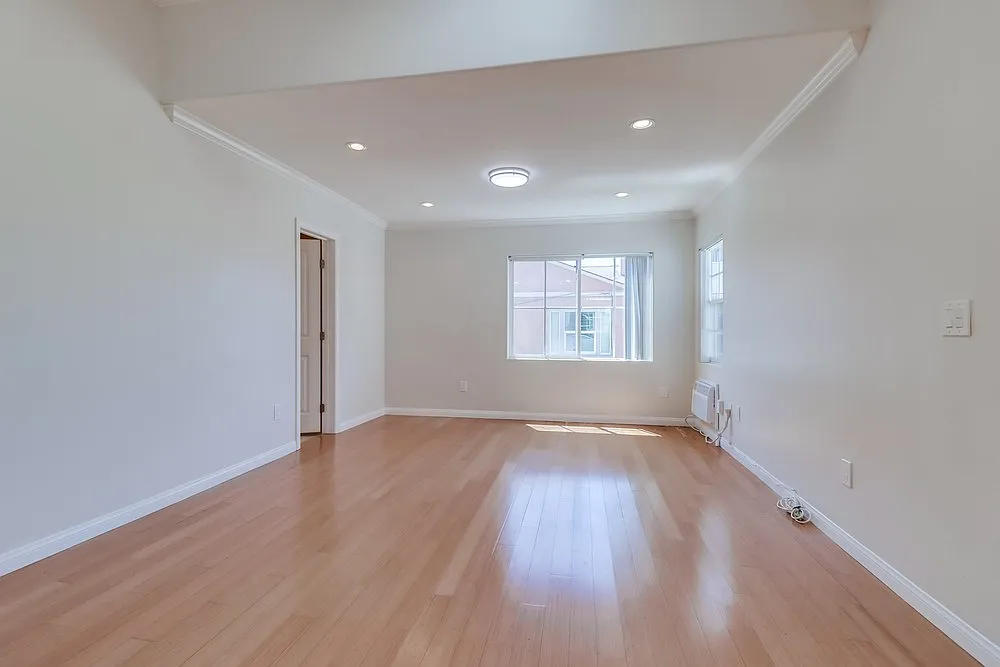 2 bed, $2,850 — Photo 4