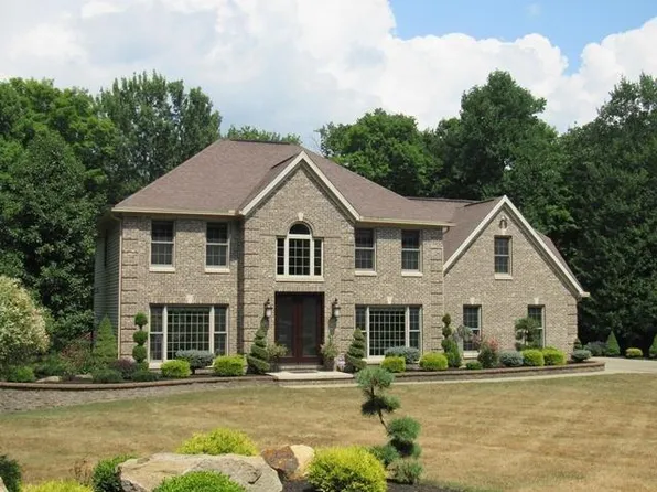 335 Bay Berry Dr, Du Bois, PA 15801