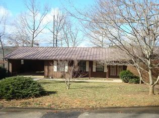 50 Poplar St, Ellijay, GA 30540