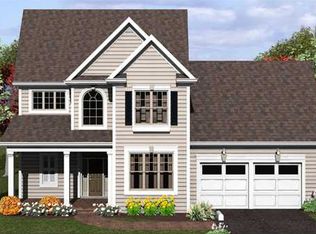 218 Woodsview Dr, Webster, NY 14580