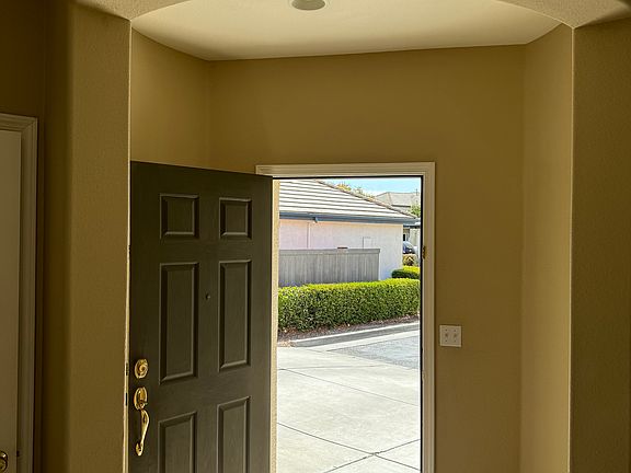 3rd image of 5006 Trouville Ln