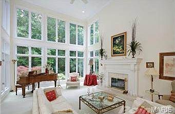 3rd image of 14341 Manderleigh Woods Dr
