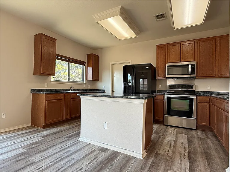 1722 E Mesa Park Cv — Photo 7