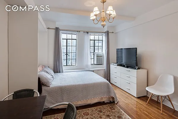 Rented by Compass | media 8