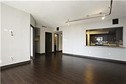 3rd image of 15 Greenway Plz #19C