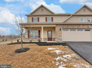 99 Crest Vw, Carlisle, PA 17013