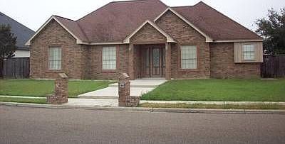 1st image of 1903 Fair Oaks Dr