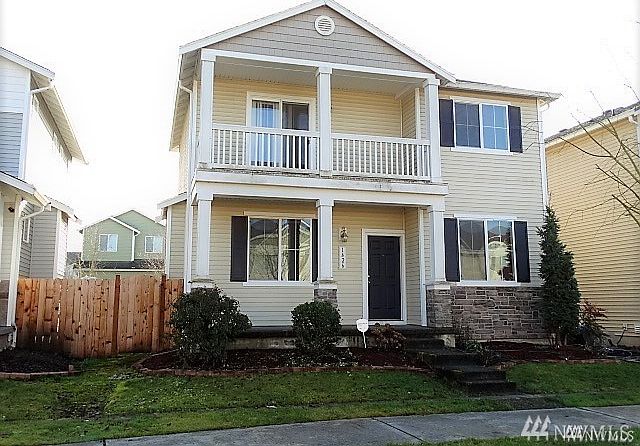 1st image of 1426 51st St NE