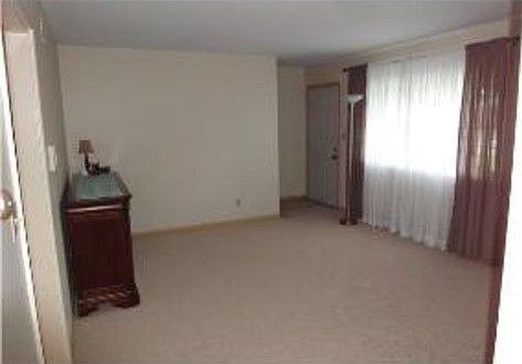 3rd image of 1808 N Nightingale Dr