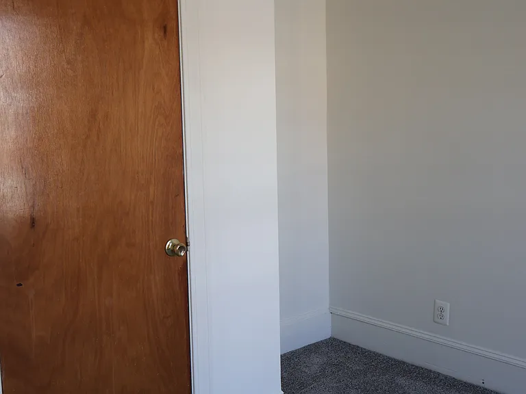 466 Broadway — Photo 16