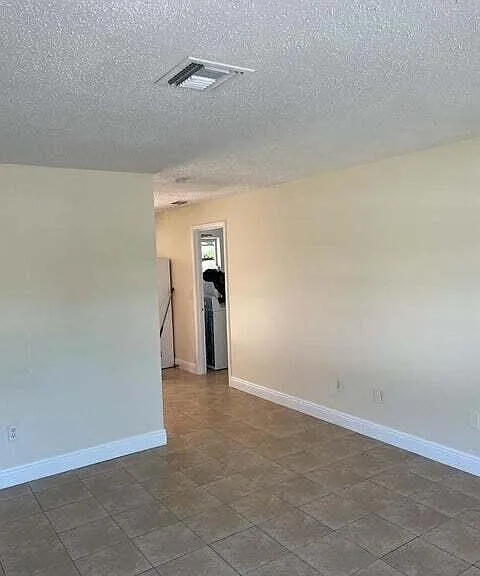4161 Sherri Ct — Photo 12