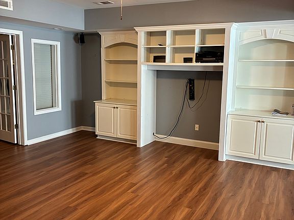 4th image of 4110 River Club Dr #Basement