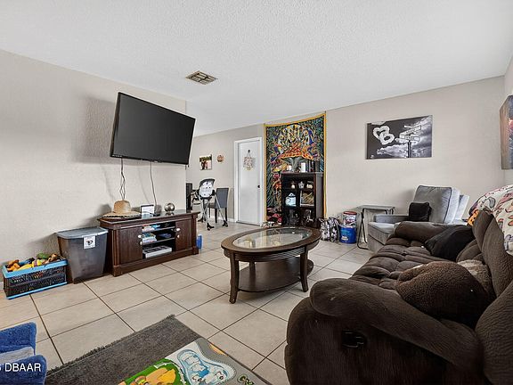 2nd image of 1644 Ruth St