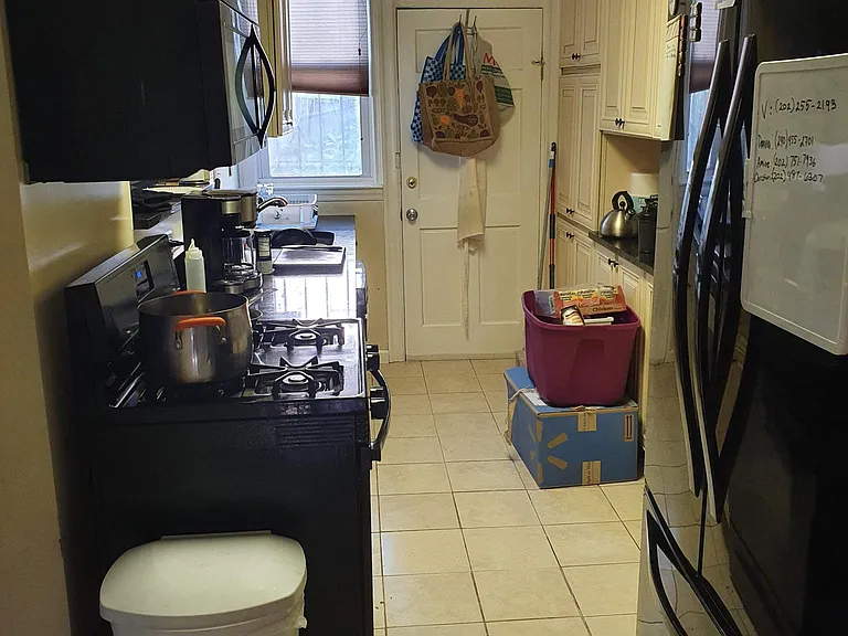 4021 Marlboro Pl NW #4 — Photo 20