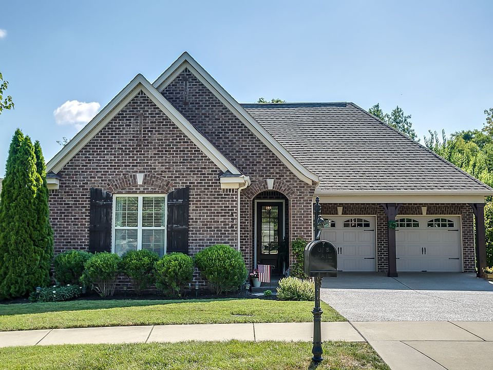 1st image of 436 Irvine Ln