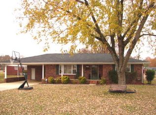 1306 Eastman St, Tuscumbia, AL 35674