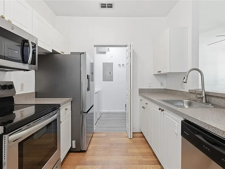 858 Grand Regency Point #103 — Photo 10