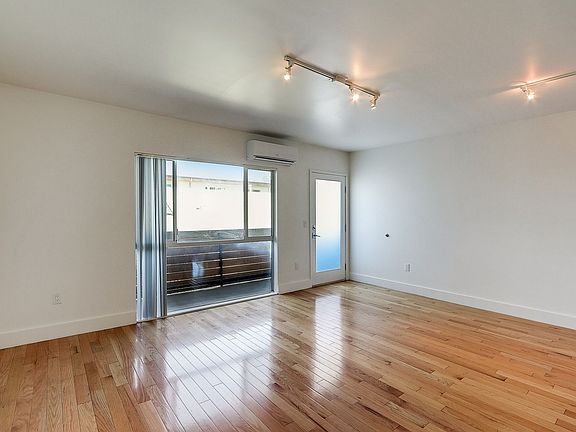 3rd image of 4234 W Lockwood Ave #9