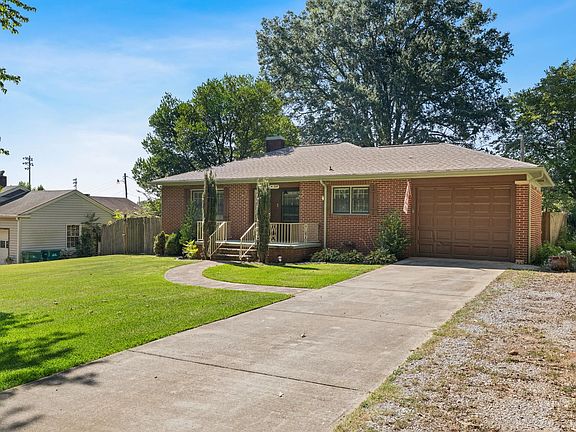 4th image of 3109 E 18th Ave