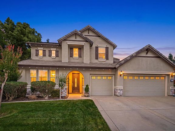 2nd image of 1136 Oak Valley Dr